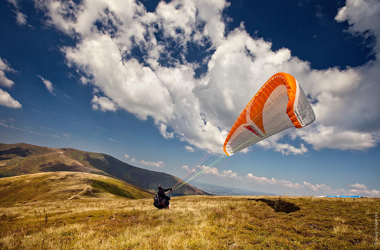 Airbag paraglider