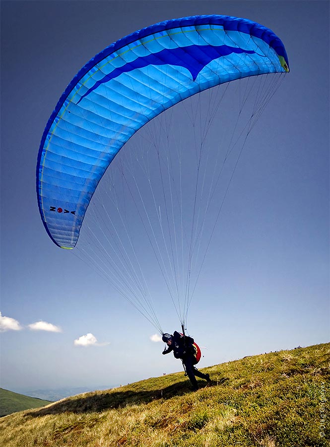 How much is a paraglider